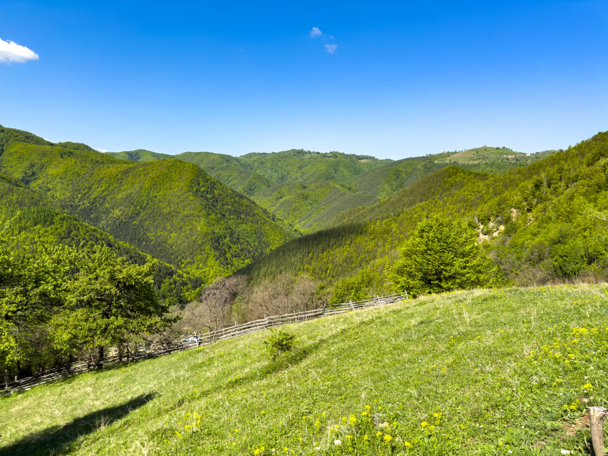 Traseu Cioclovina — Piatra Roșie